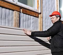 How To Choose The Right Materials for Your Siding Installation in 'Larch Way, WA